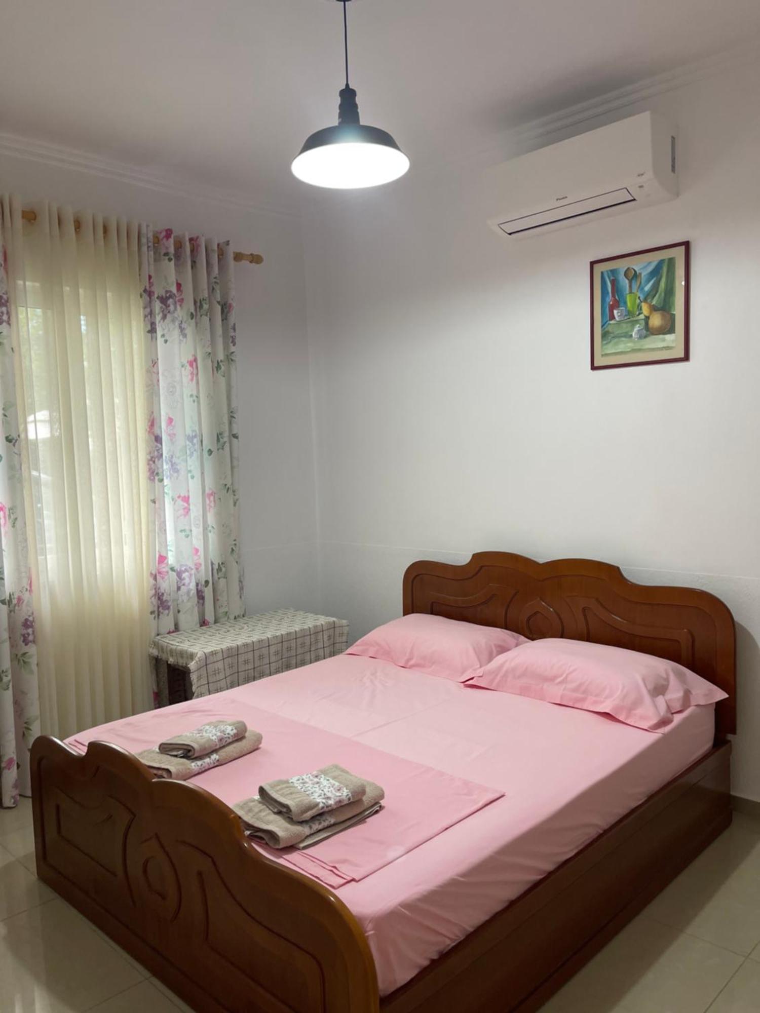 Guest House Lionel Durrës 外观 照片
