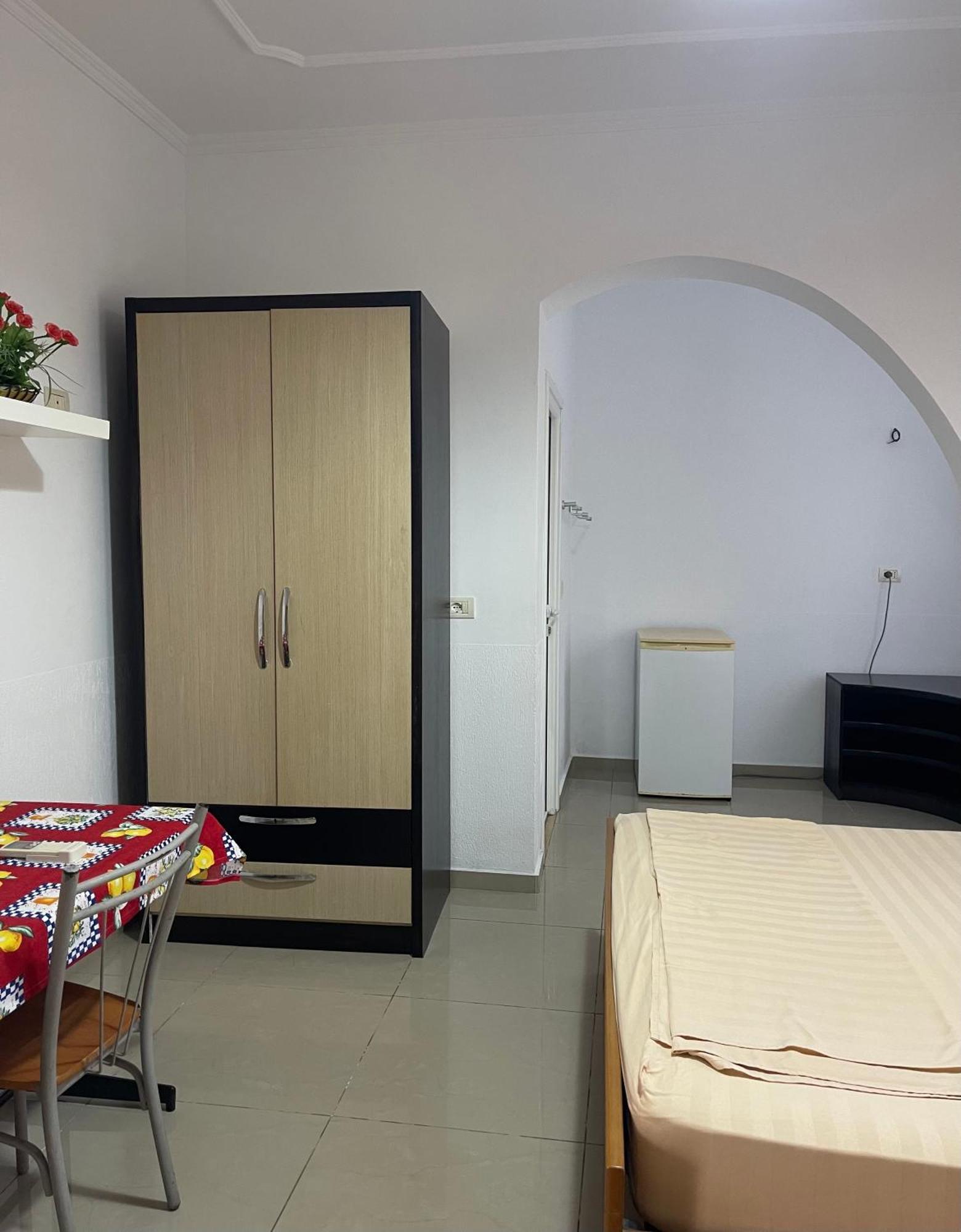 Guest House Lionel Durrës 外观 照片